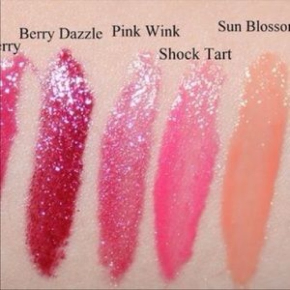NIB Mary Kay Nourishine Lip Gloss - Shock Tart